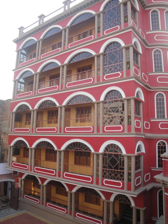 Balaji Palace Варанаси Экстерьер фото